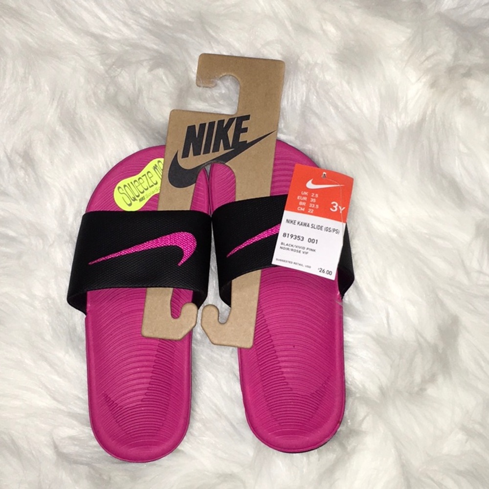 BNWT girls Black and Pink Nike Kawa Slides